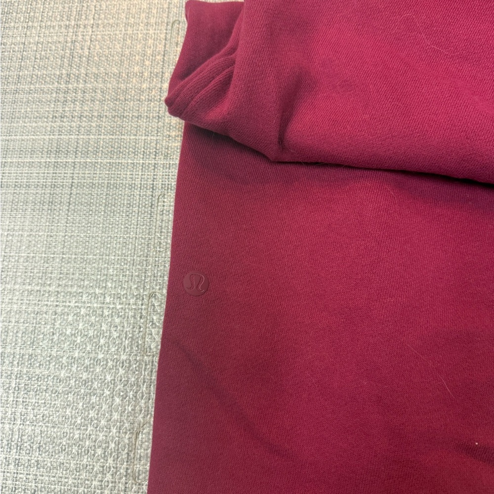 Lululemon Scuba High-Rise Joggers - Picture 4 of 5